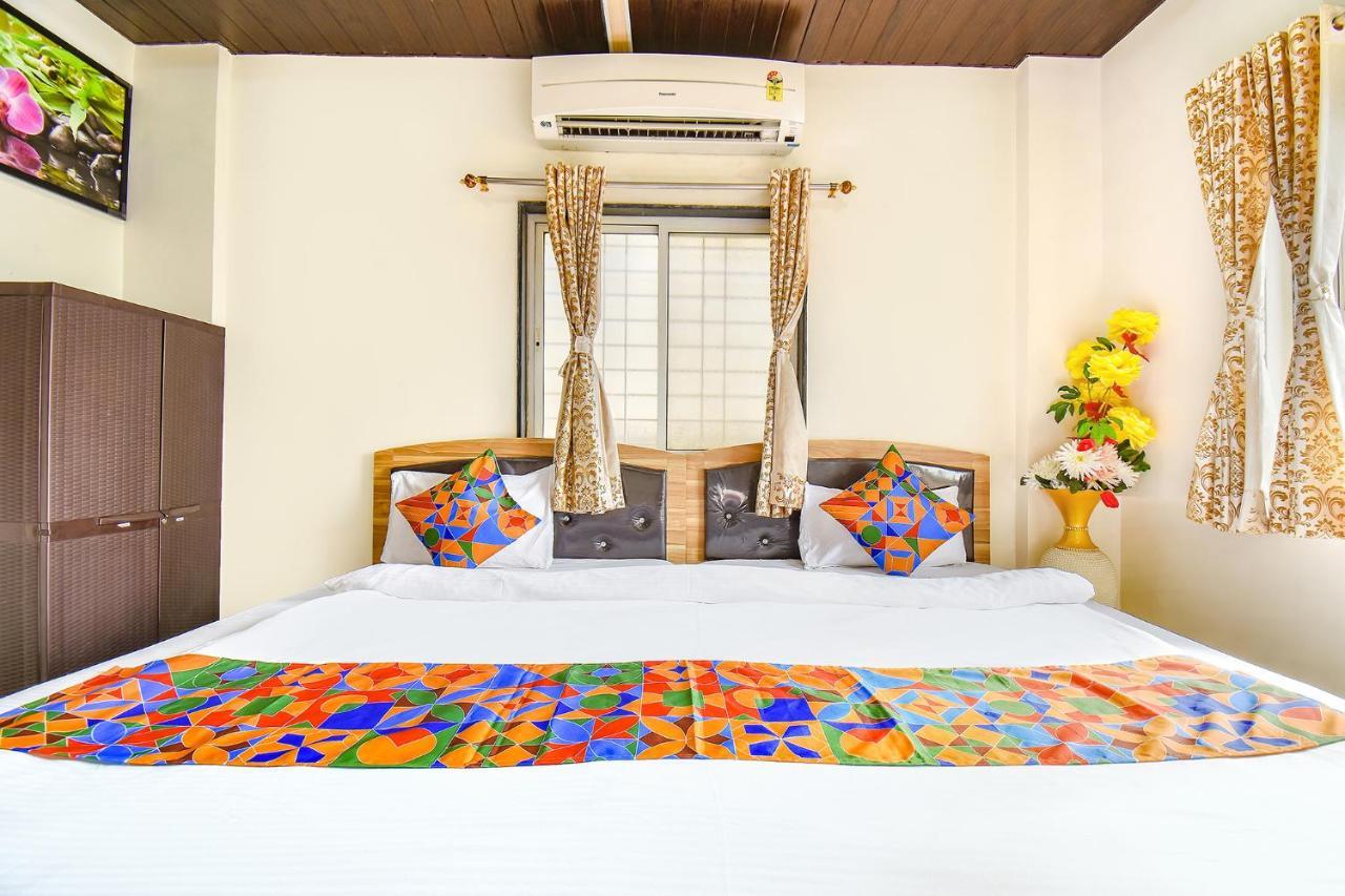 Fabexpress Vardhan Executive Hotel