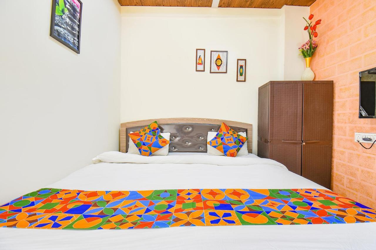 Hotel Fabexpress Vardhan Executive 3*